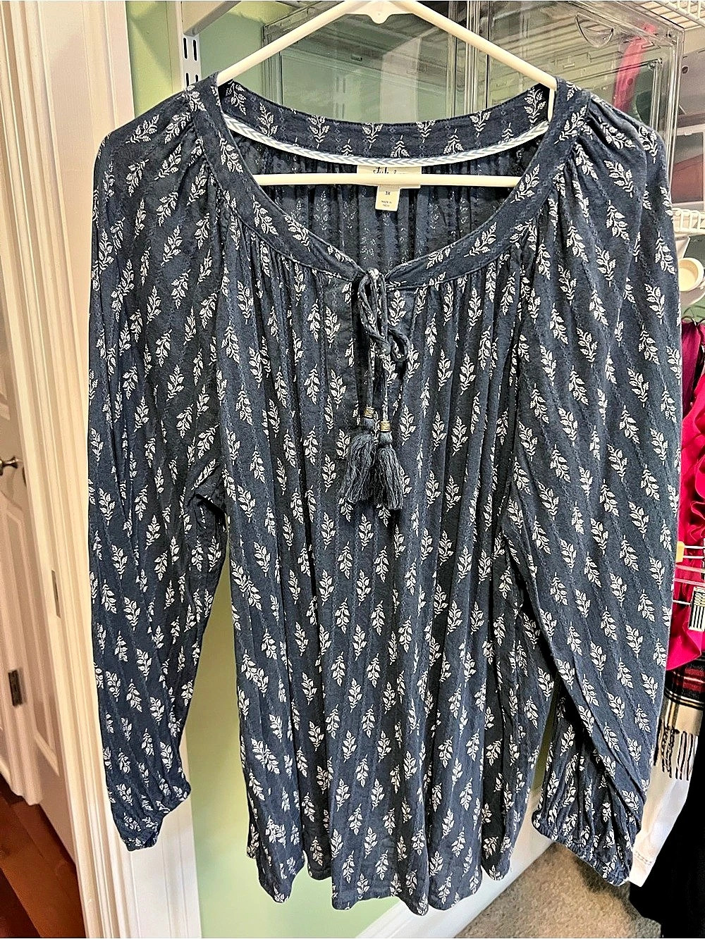 Style & Co Floral Tie-Neck Blouse in Blue & White Size 3X